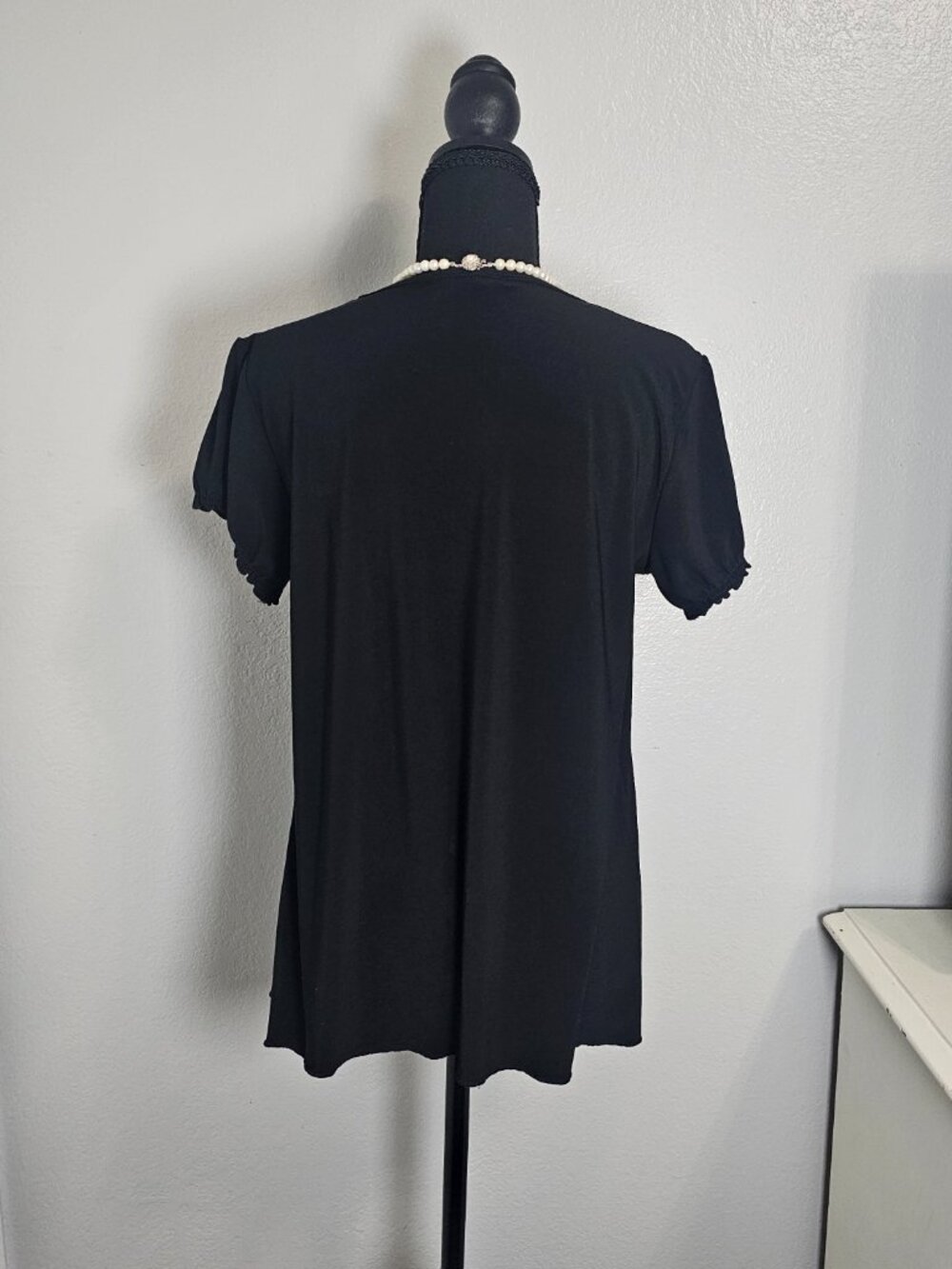 Susan Lawrence Black Smocked Square Neck Blouse Short Puff Sleeve Size Medium - Picture 3 of 6